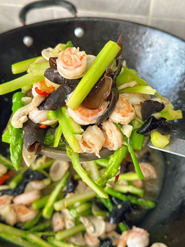 芦笋白蘑菇炒虾仁
