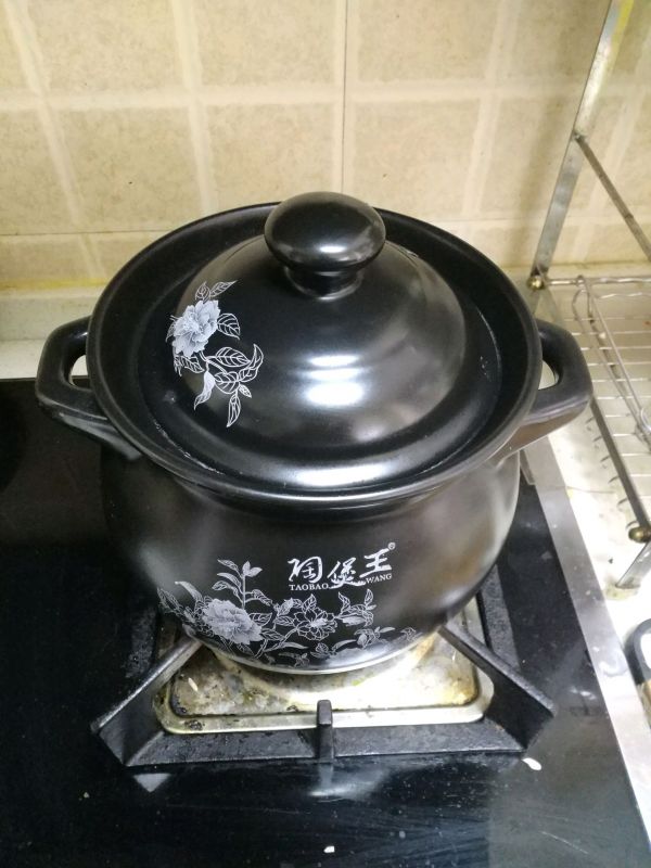 白萝卜炖排骨汤