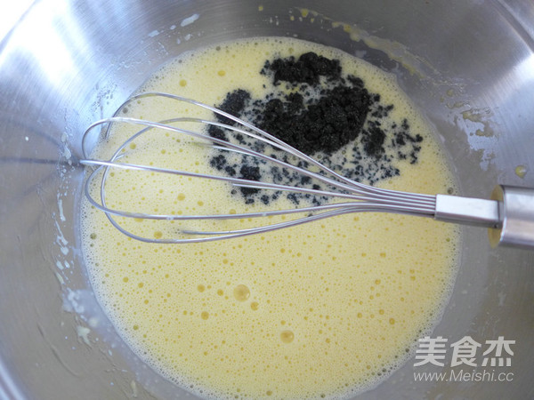 黑芝麻戚风蛋糕