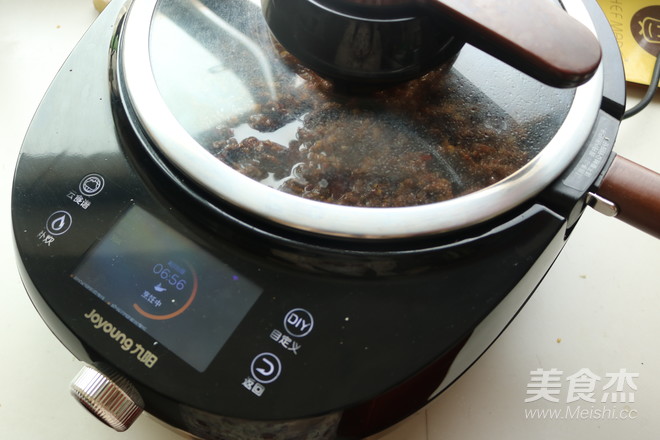 牛肉香菇酱拌面