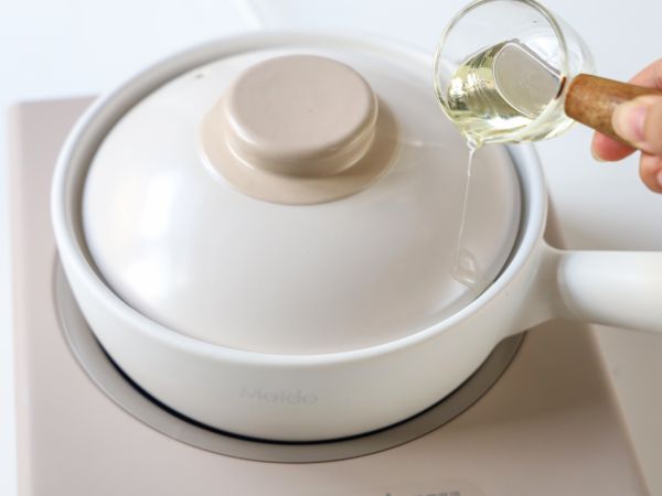 广式腊味煲仔饭