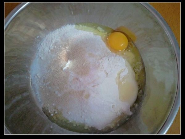 卡士达酱小面包