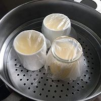 在家制作美味的焦糖布丁