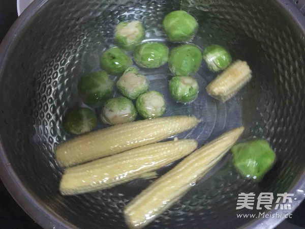 杂炒虾仁的做法