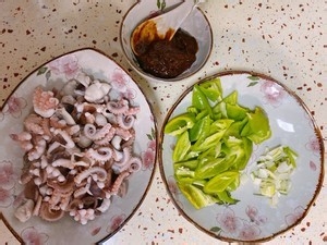 酱爆八爪鱼制作过程