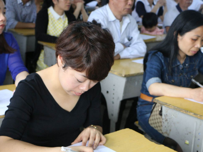 老师怎么回复家长发来的教师节快乐