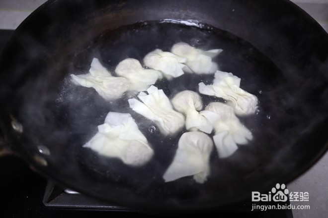 鸡肉鲜汤大馄饨