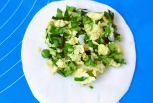 三鲜馅盒子怎么做