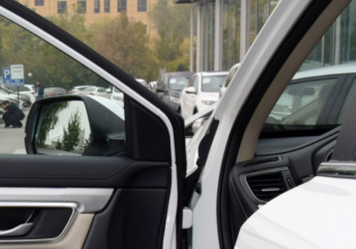 汽车更换刹车油的顺序