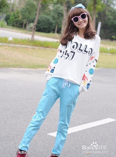 彩色铅笔裤穿搭术 帅气显瘦又时尚