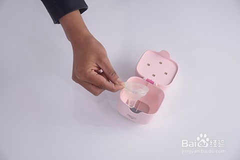 如何是操作59秒S6奶嘴消毒盒流程？