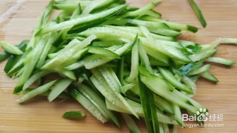 胡萝卜丝炒黄瓜