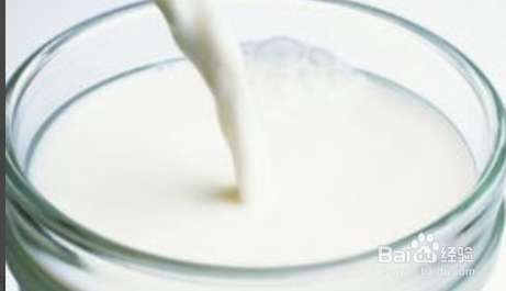 纯牛奶的膻味怎么处理