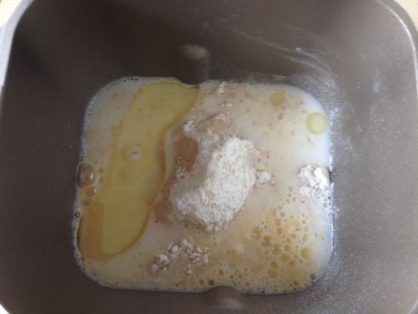 全麦纸杯小面包