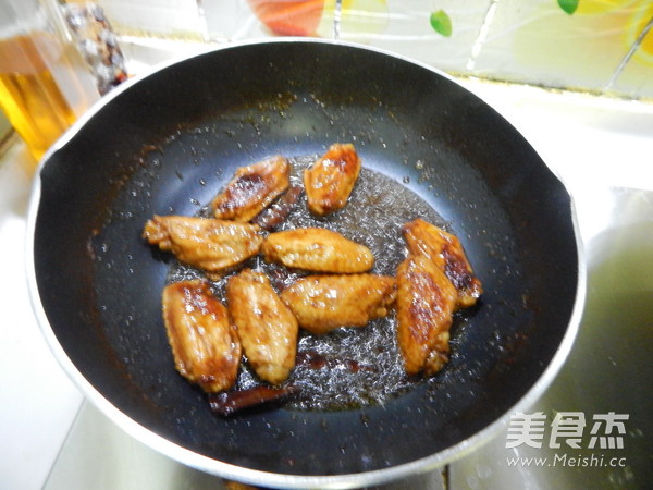 红绕鸡翅的做法