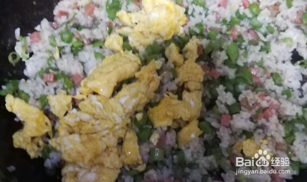 如何自制香肠蛋炒饭