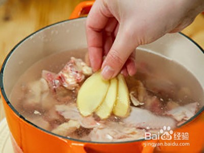 生蚝煲鸡汤的做法