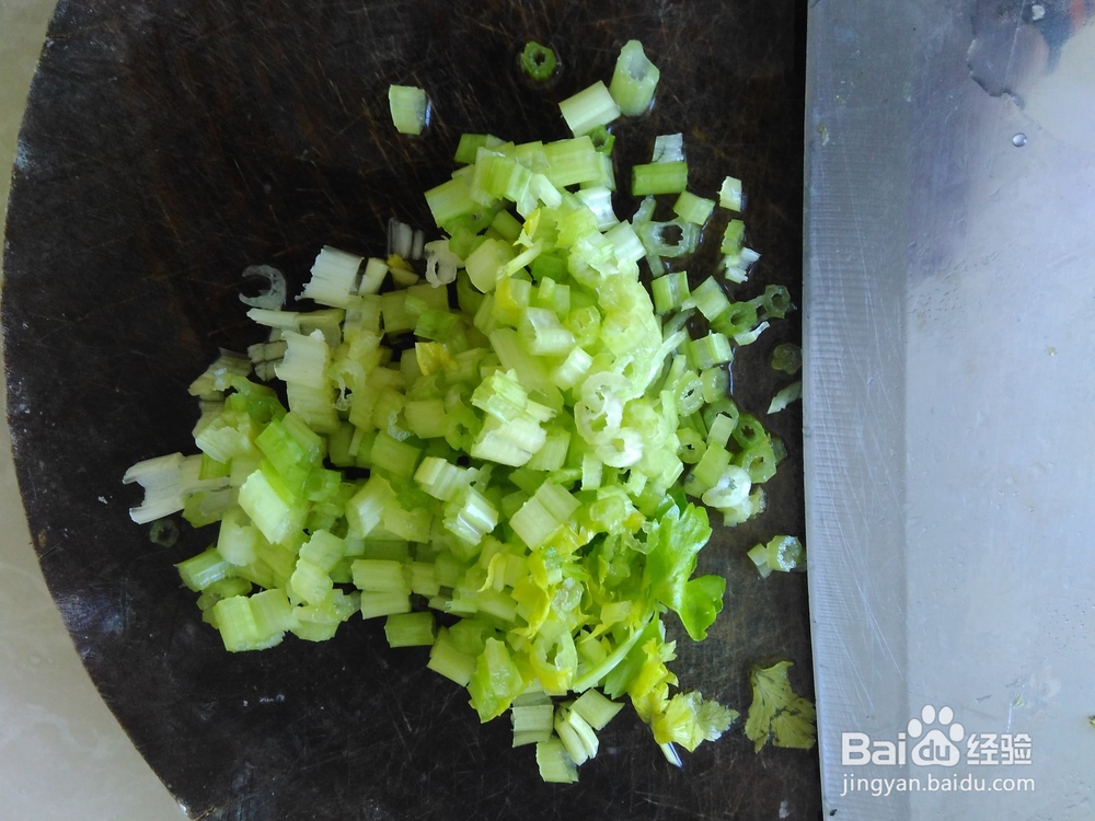 香芹肉末鸡蛋饼