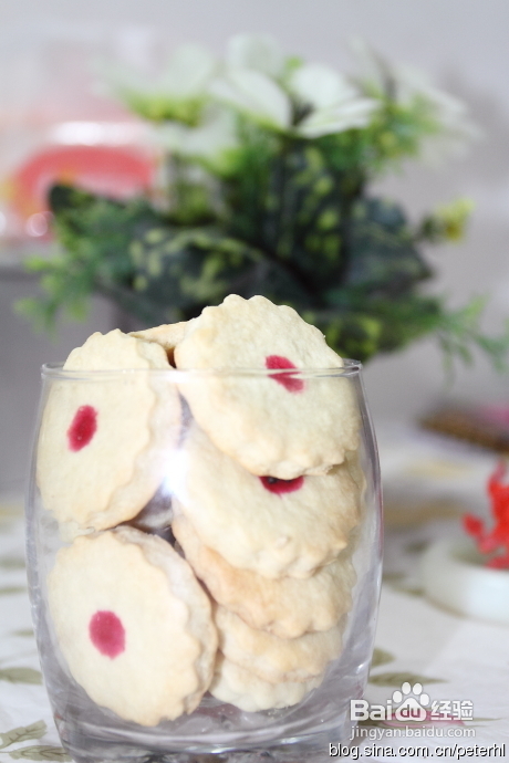香脆可口的奶油饼干
