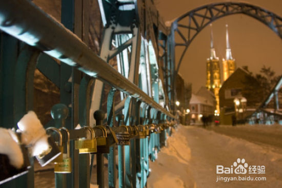 世界上10大能“锁”住爱情的地方