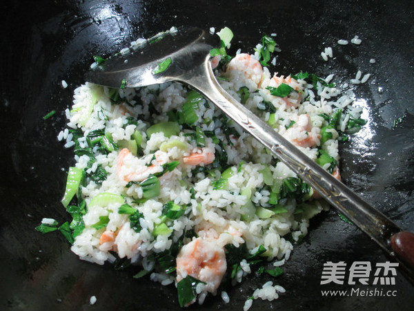 虾仁青菜炒饭