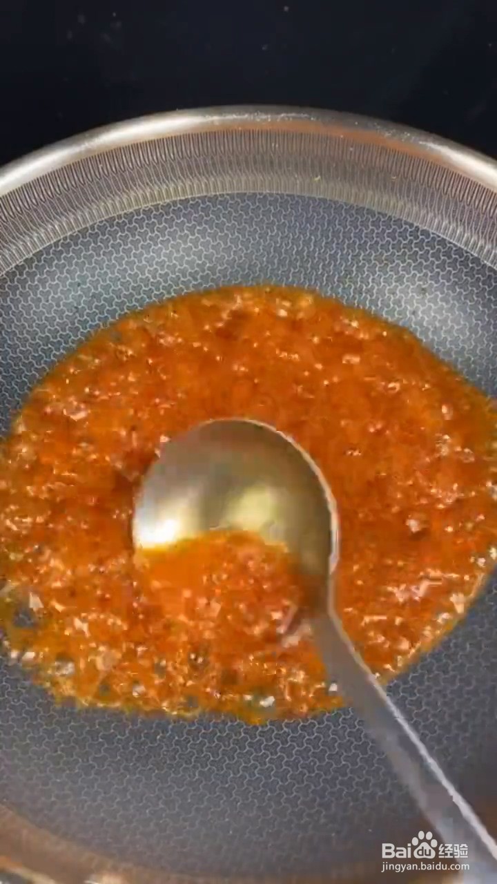 如何制作东北土豆酱汁条？