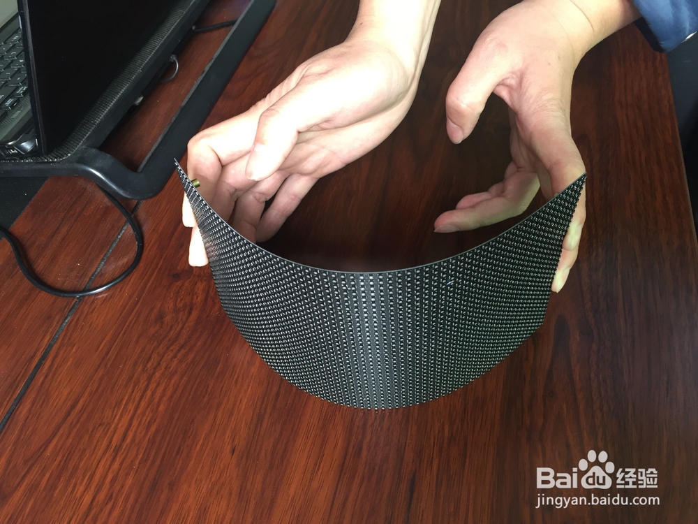 P4柔性全彩led显示屏 led创意屏 led圆柱屏