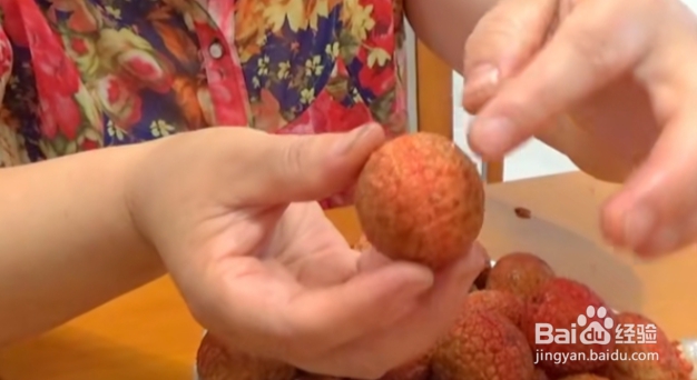 荔枝怎么快速剥皮