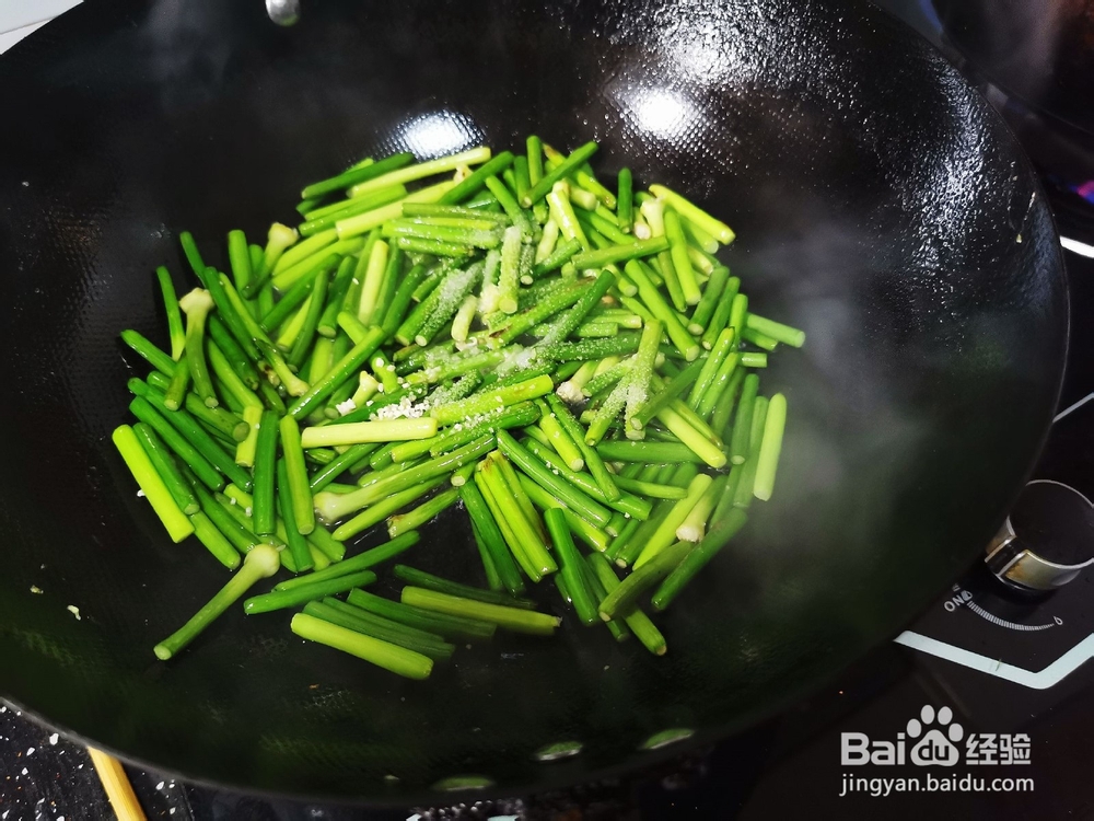 如何做蒜薹炒鸡蛋