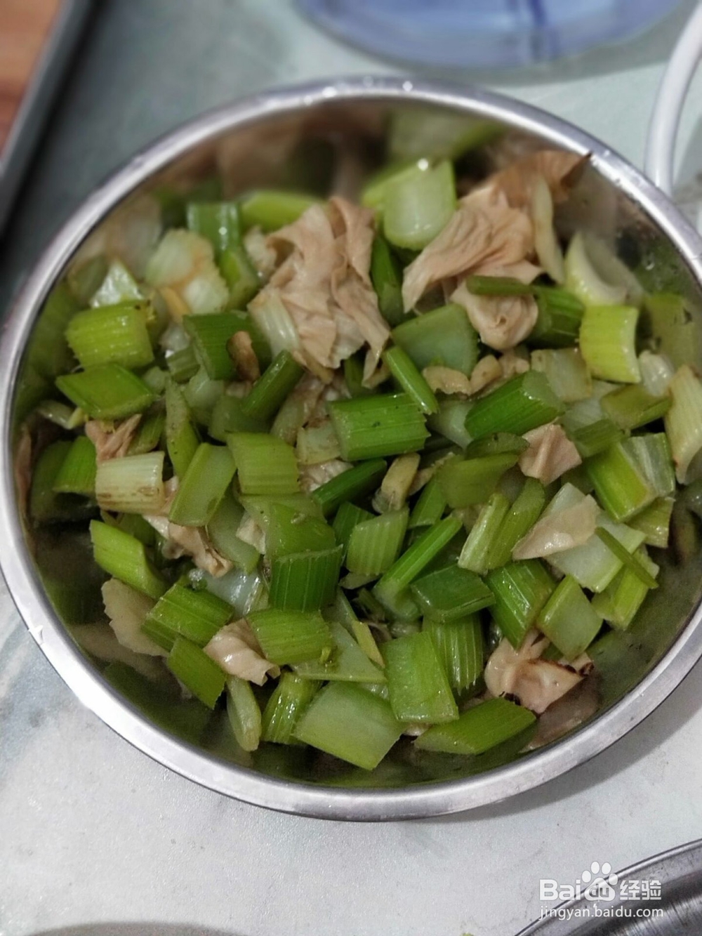 怎么炒芹菜好吃