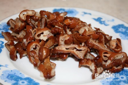 辣椒熏豆炒腊肠