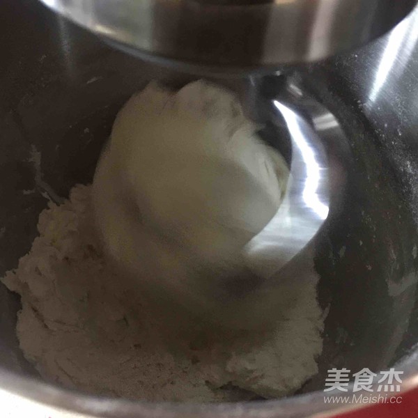 老面黑芝麻花卷