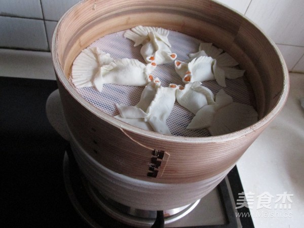 金鱼虾仁蒸饺南瓜粥