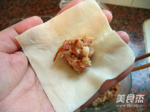 虫草花鲜肉云吞面