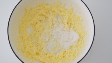 童趣糖霜饼干的做法