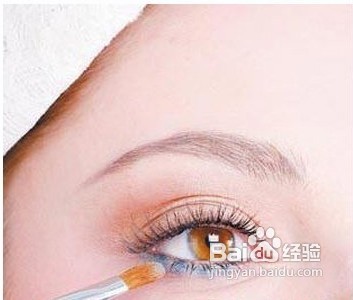 时尚晚宴妆怎么化