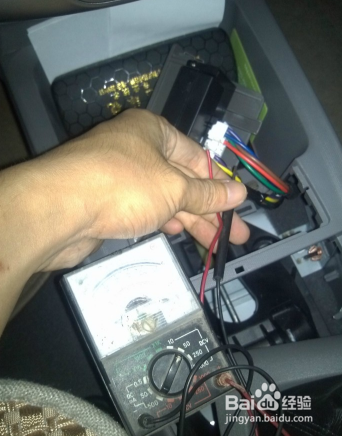 我们自己把升窗变得简单加装自动升窗器