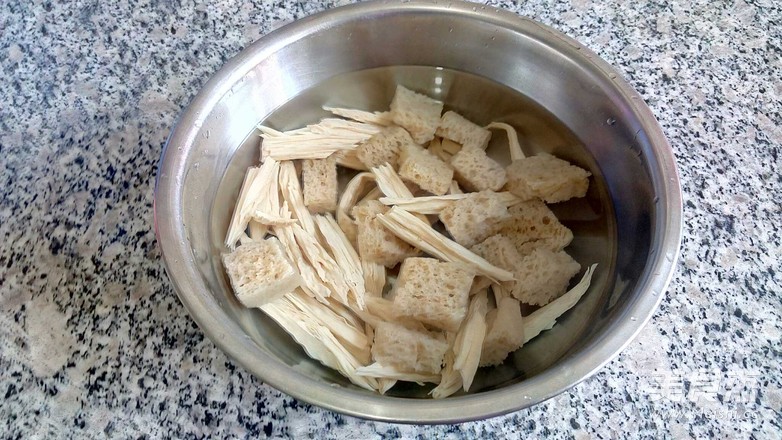 黄瓜粉皮大拌菜