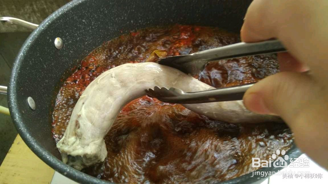 麻辣鸭脖的做法