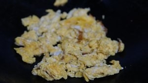 家常菜（虾仁鸡蛋芦笋）的做法
