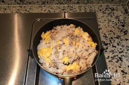 超级营养餐—虾仁香菇蛋炒饭独家做法