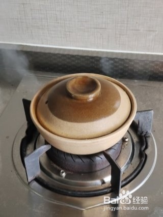 如何做腊肉煲仔饭