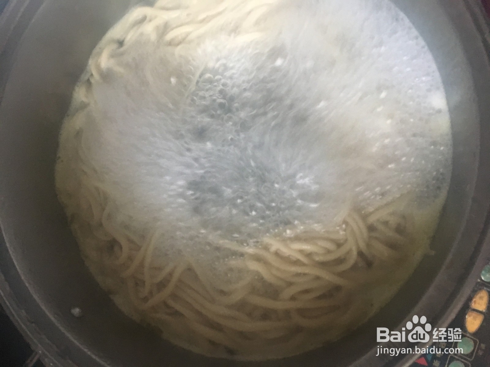 家常版拉条子拌面怎么做