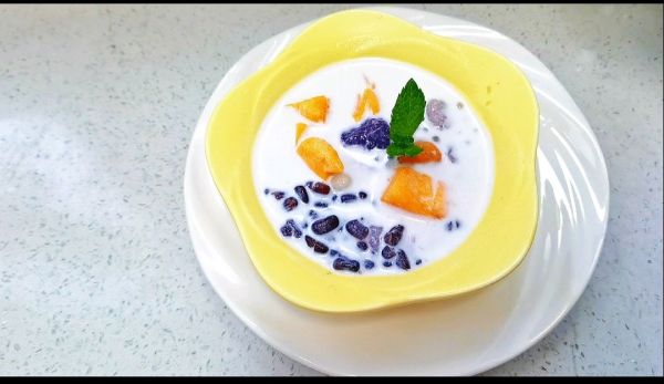 三色芋圆西米露