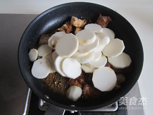 咖喱芋头肉片