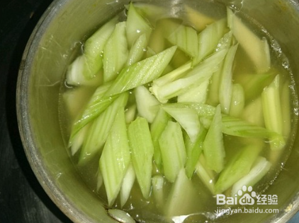 木耳炒杂蔬做法