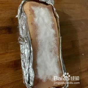味道超级棒的脆皮五花肉