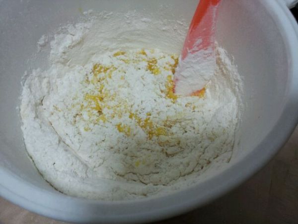 提子蛋黄香奶酥