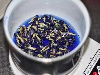 梦幻渐变色冰皮月饼怎么做?