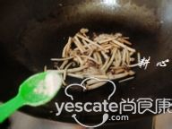 茶树菇炒鸭蛋的做法